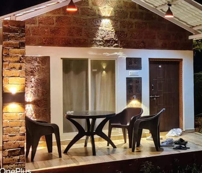 Riverstone Riverfront Stay Gokarna  Camera foto