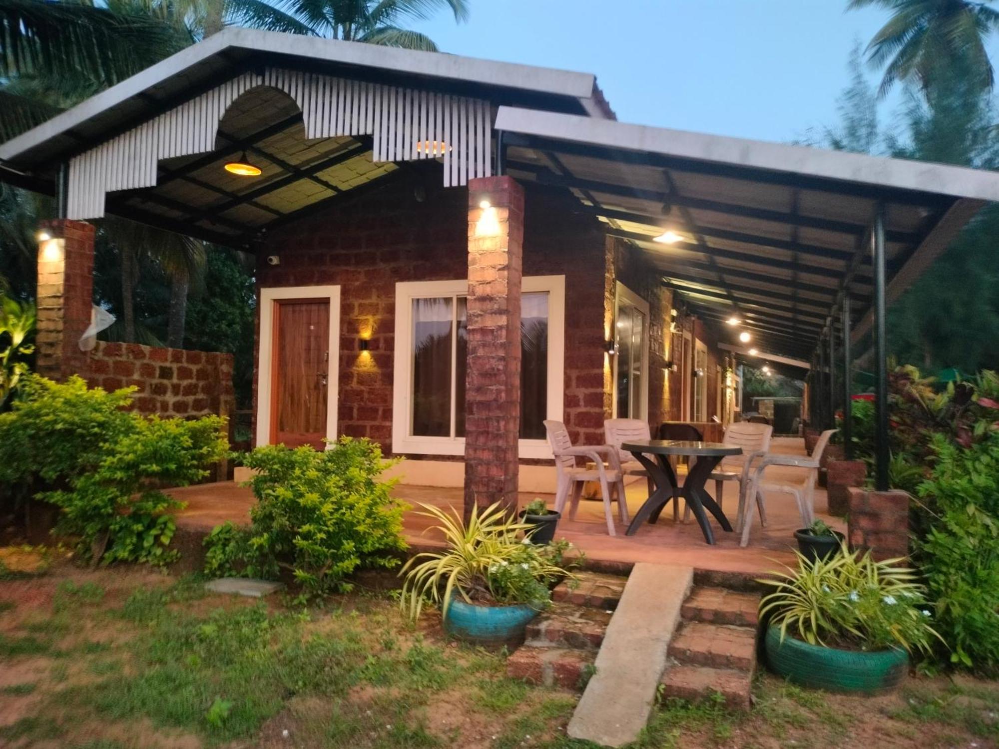 Riverstone Riverfront Stay Gokarna  Camera foto